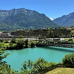 Διαμέρισμα River 4-kissed Retreat With Iconic Jungfraujoch View Ιντερλάκεν