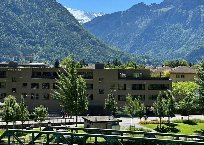 River 4-kissed Retreat With Iconic Jungfraujoch View Interlaken